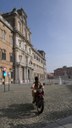 Patrizio Roversi in piazza Roma a Modena.JPG