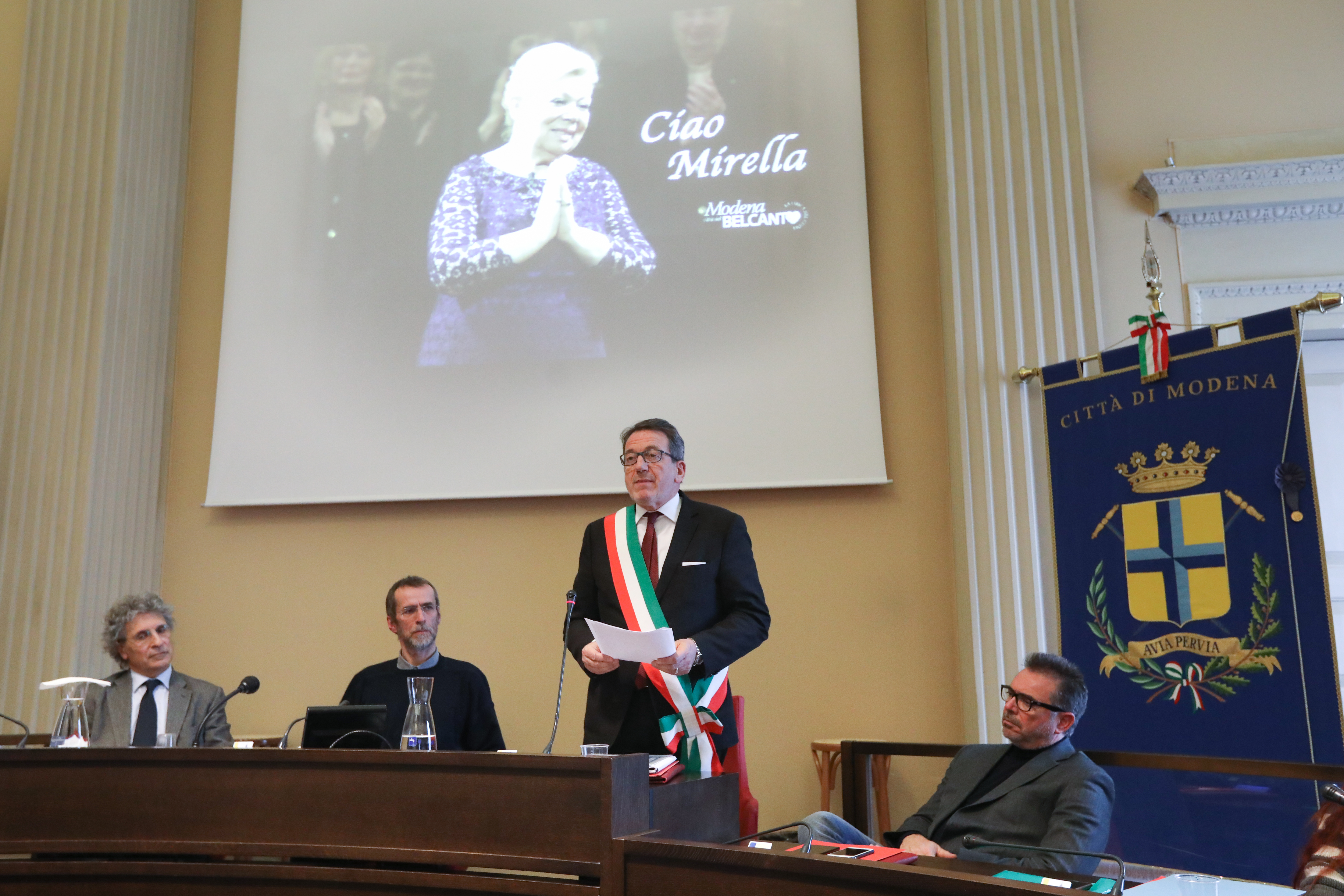 Ricordo di Mirella Freni in consiglio comunale.jpg