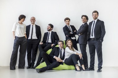 Attori compagnia ERT foto Roberta Gennaro.jpg