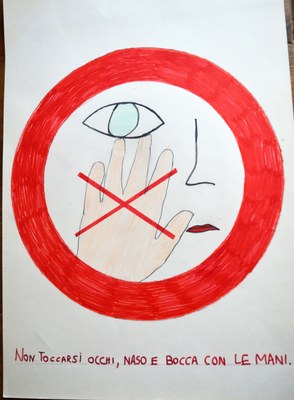 I cartelli stradali Covid dei ragazzi