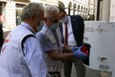 Consegna defibrillatore via Emilia centro