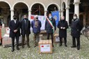 La consegna di 250 mila mascherine dal Rotary club Modena al Comune