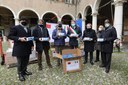 La consegna di 250 mila mascherine dal Rotary club Modena al Comune