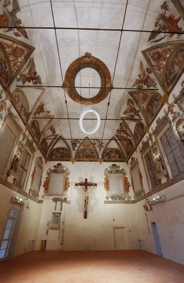 Sala delle Monache San Paolo con nuovo lampadario 010221.jpg