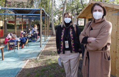 scuola Infanzia Tamburini: l'assessora Baracchi e la coordinatrice pedagogica Cristoni