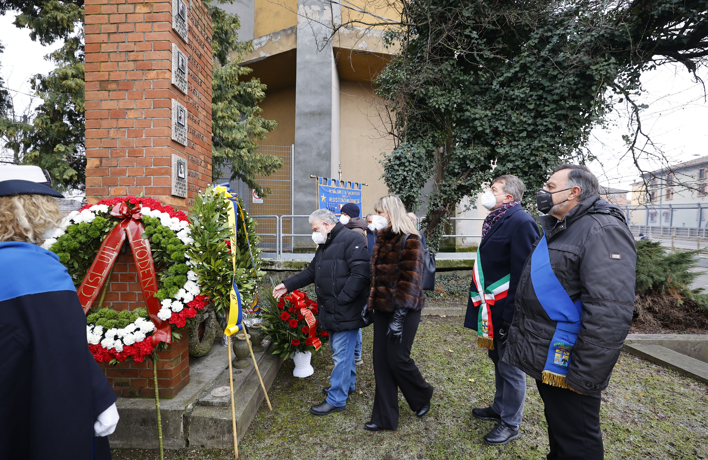 Un momento della cerimonia commemorativa