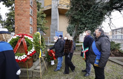 Un momento della cerimonia commemorativa