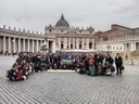 Foto di gruppo della rappresentanza dell'Ic10 all'incontro col Papa