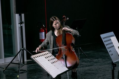 L'ensemble impegnata nella residenza artistica "Shadow sequences"