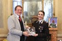 Il sindaco Muzzarelli con la comandante delle Unità Forestali dell'Arma Laura Guerrini