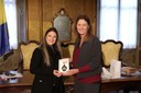 l'assessora Baracchi con Liz Paludetto Rodrigues