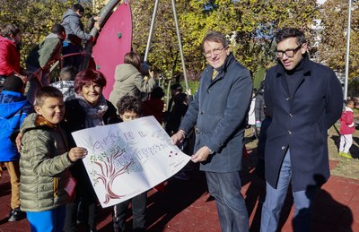 Un momento della merenda al parchetto di piazzale Primo Maggio 4