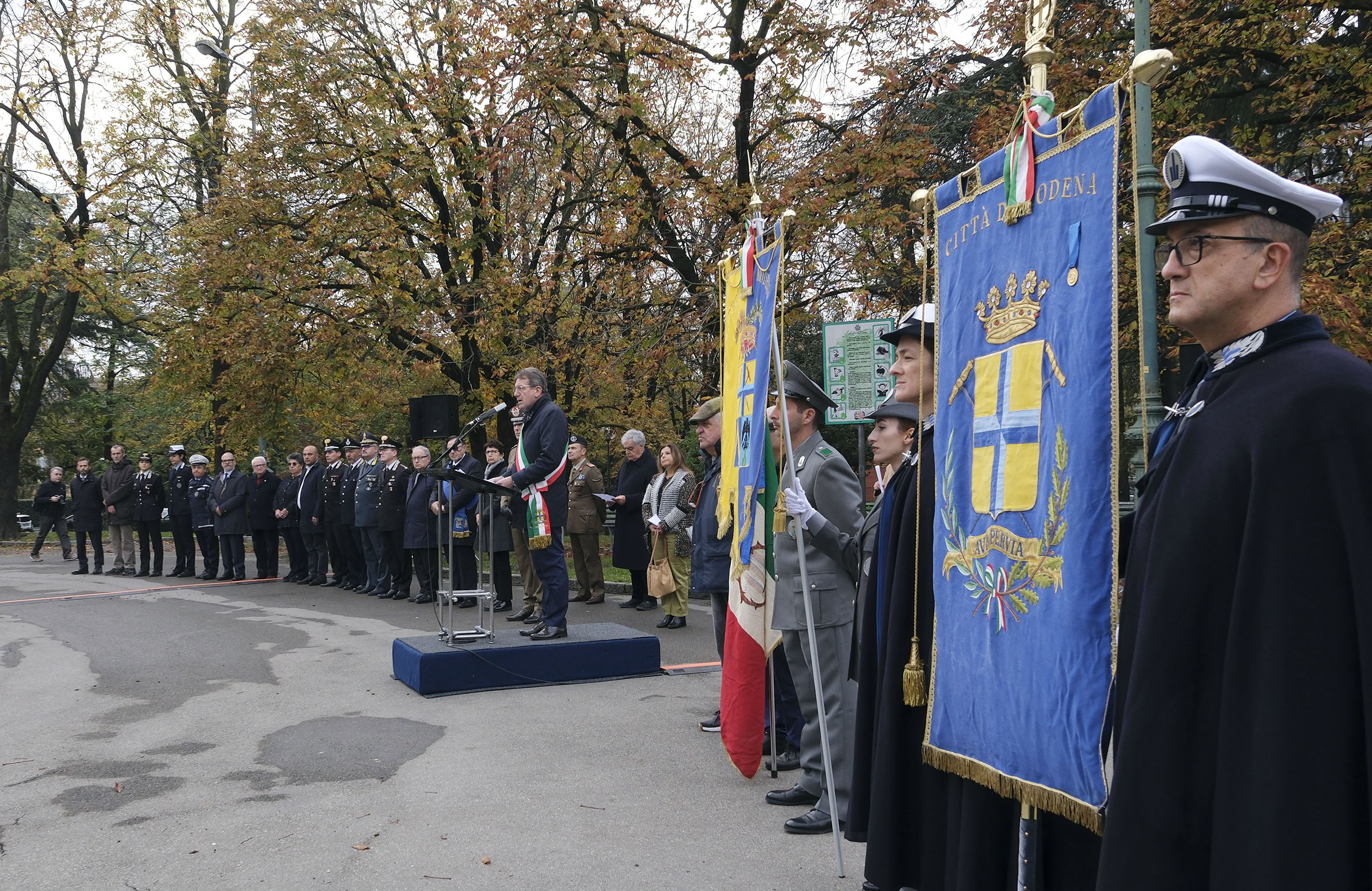 Un momento della commemorazione 2