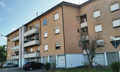 L'edificio di via Uccelliera 99 dove si interviene per miglioramento sismico ed efficientamento energetico