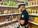 Un momento dei controlli straordinari della Polizia locale del 22 luglio