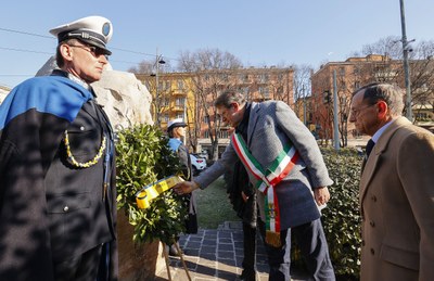 La commemorazione del "Giorno del ricordo" in piazzale Bruni