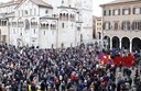 25Aprile, celebrazioni per la Liberazione, piazza Grande affollata