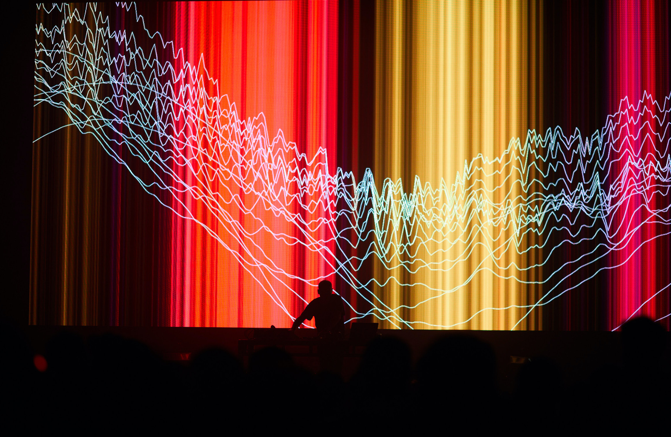 Una esibizione di Alva Noto