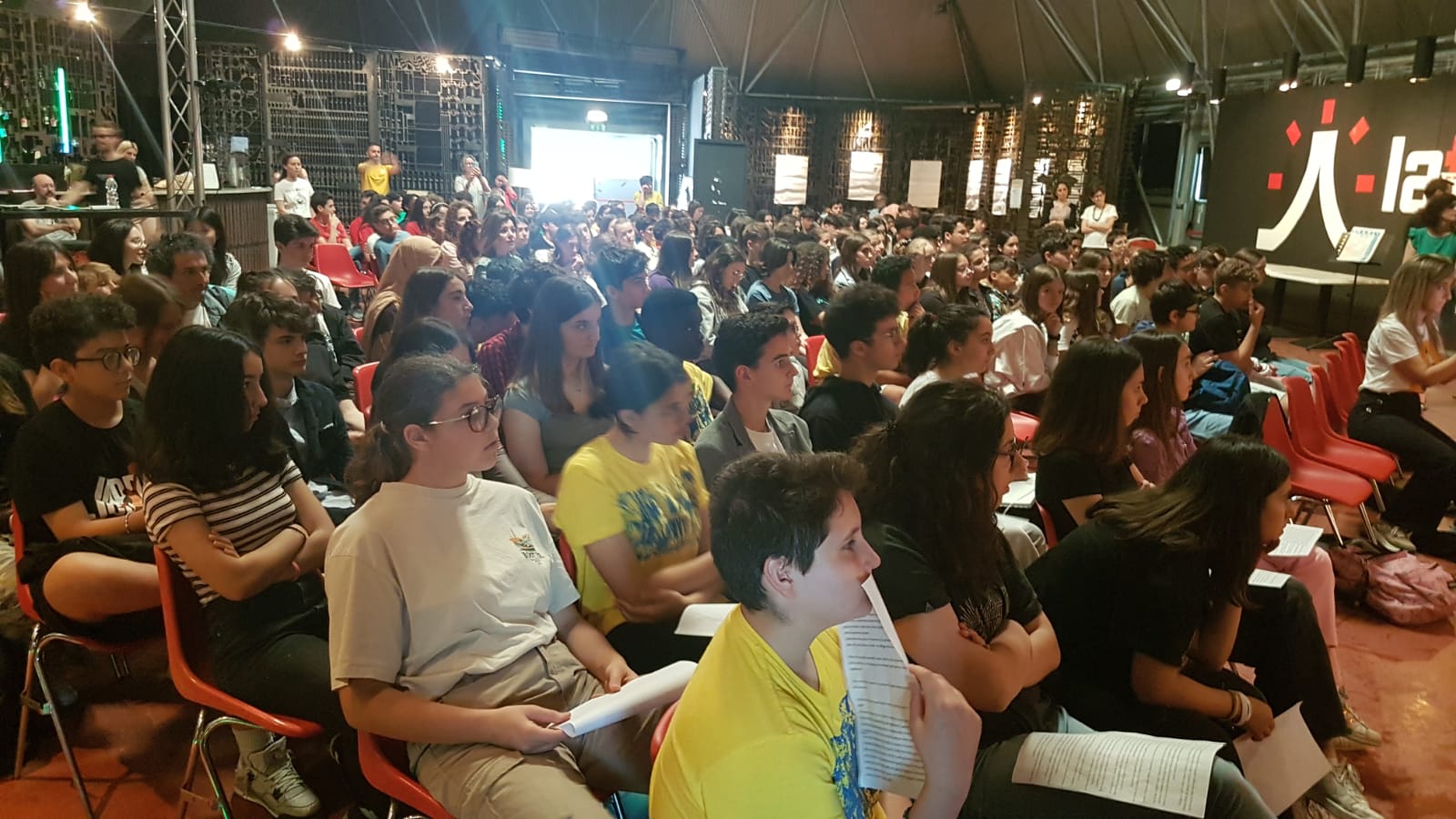 A scuola di legalità, un momento dell'incontro alla Tenda