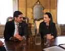 Un momento della conversazione tra l'assessora e il viceambasciatore