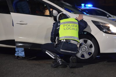 Controlli serali della Polizia locale di Modena